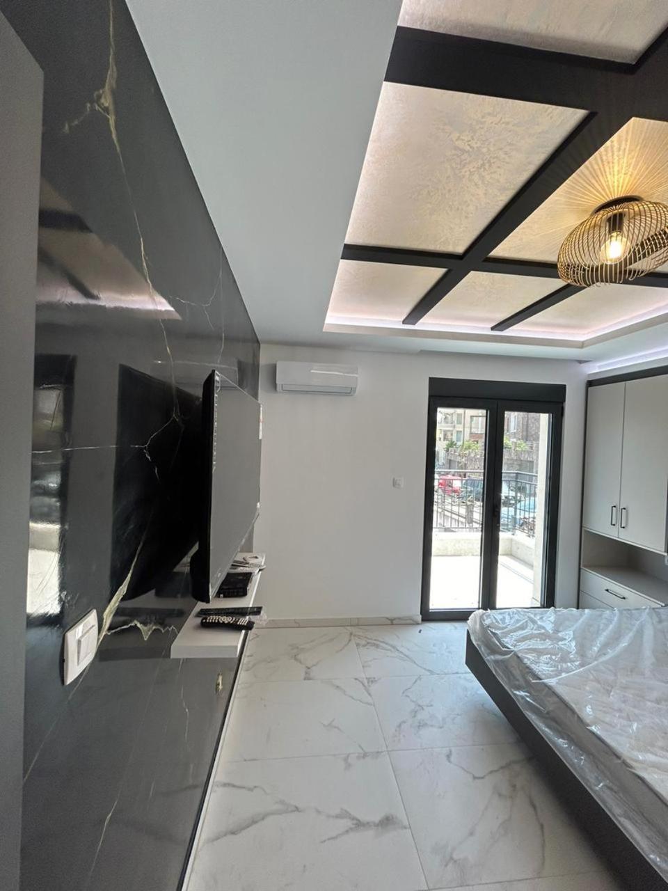 Merlin Prestige Apartments Будва Экстерьер фото