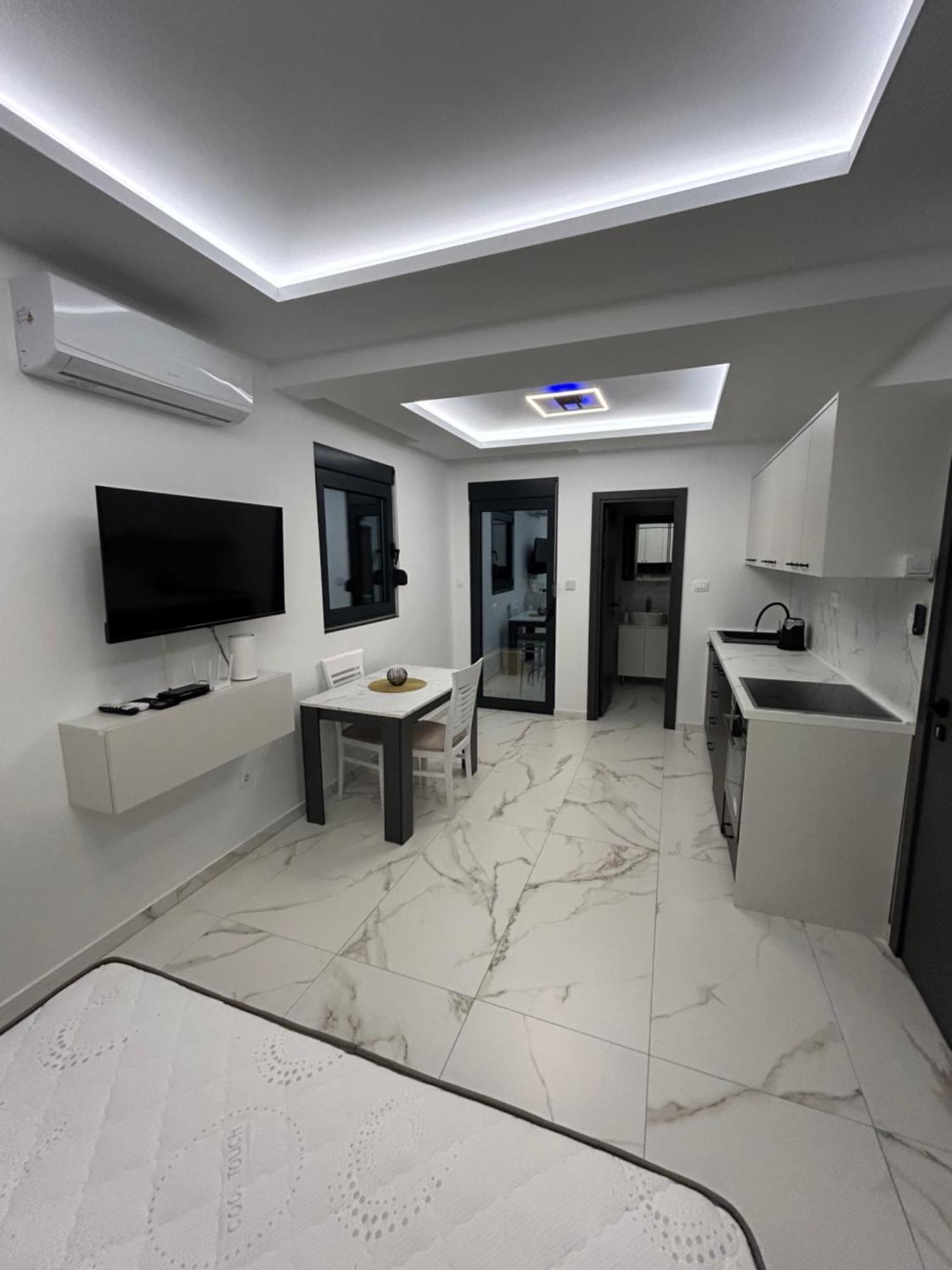 Merlin Prestige Apartments Будва Экстерьер фото