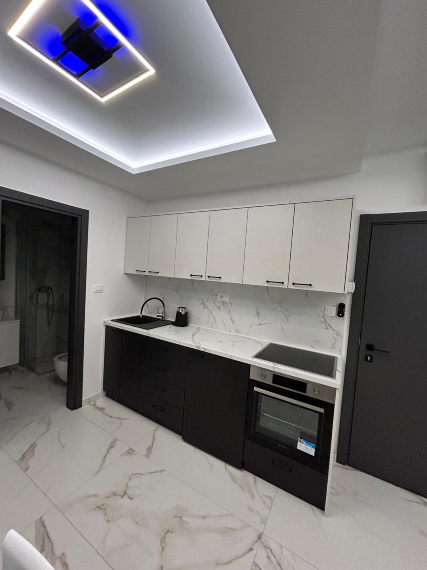 Merlin Prestige Apartments Будва Экстерьер фото