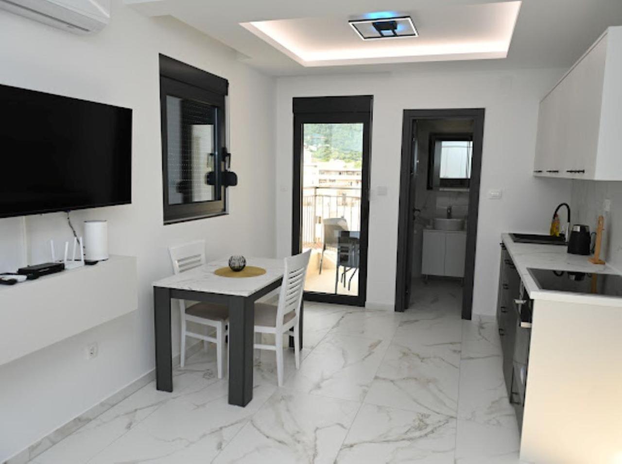 Merlin Prestige Apartments Будва Экстерьер фото